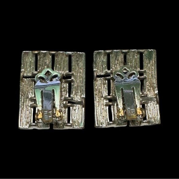 Vintage Gold-Tone Textured Clip-On Earrings Rectangular Design With Woven Detail - Picture 2 of 4